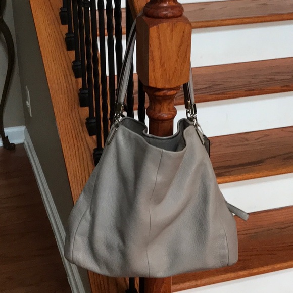 Coach Handbags - 🤩 Coach Phoebe Madison Leather shoulder bag 🤩